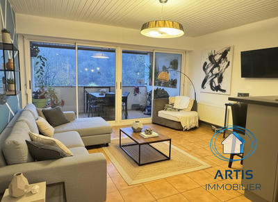 Appartement - 98 m² - 4 pièces