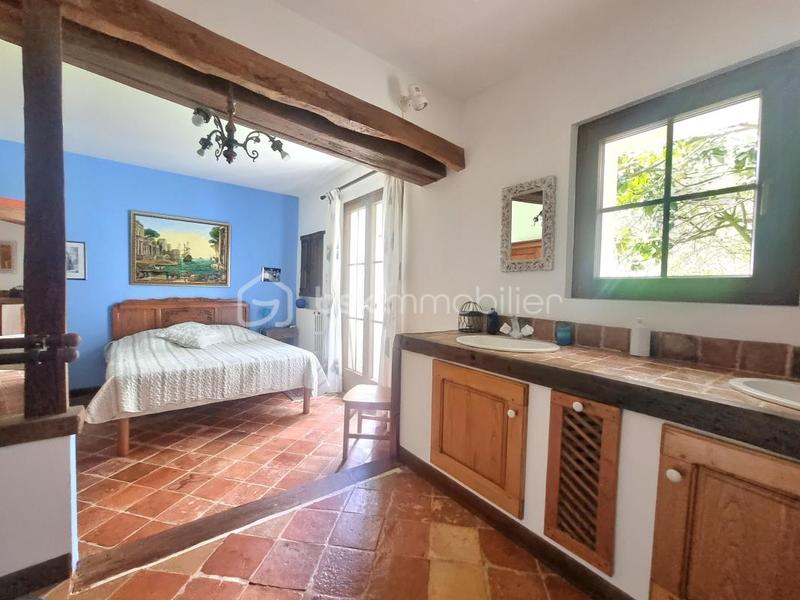 Maison en pierre - 280 m² - 7 pièces