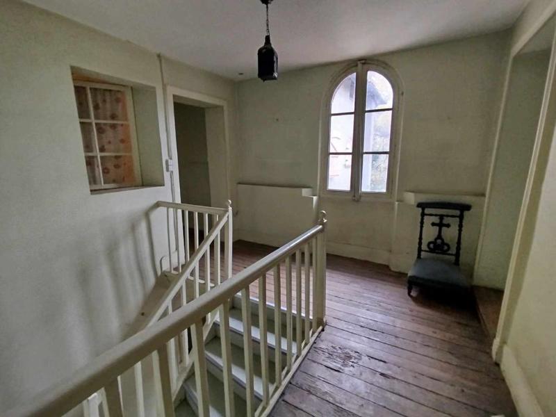 Propriété - 280 m² - 10 pièces