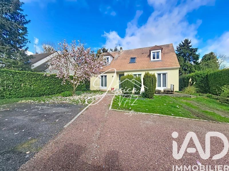 Maison - 126 m² - 8 pièces