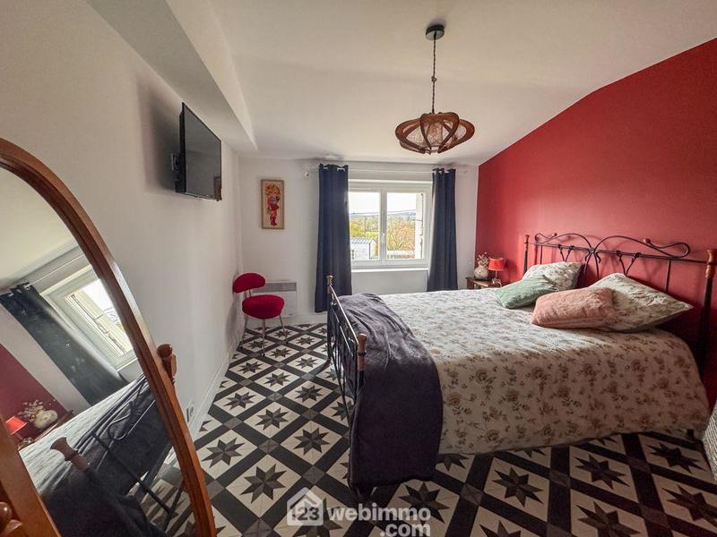 Maison de village - 90 m² - 5 pièces