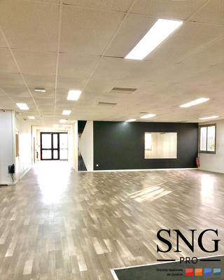 Local commercial - 795 m²