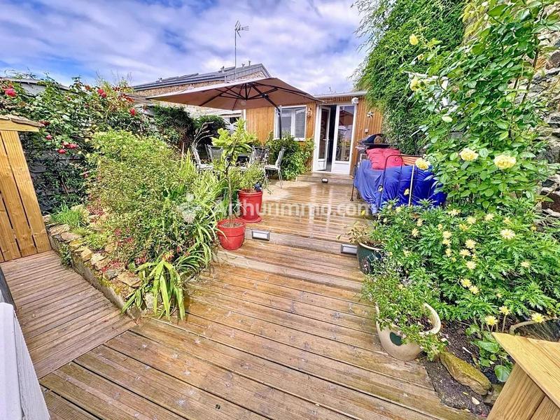 Maison - 99 m² - 4 pièces