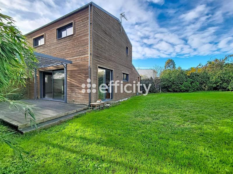 Pavillon - 132 m² - 6 pièces