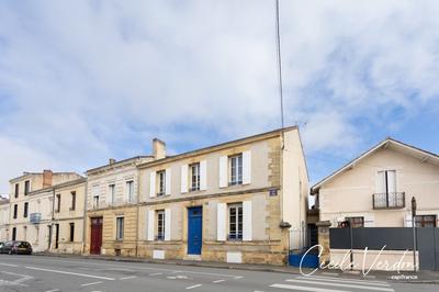 Maison bourgeoise - 200 m² - 8 pièces