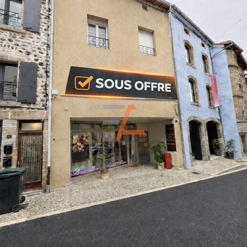 Maison de village - 250 m² - 6 pièces