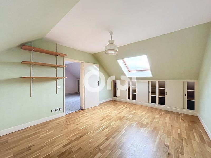 Maison - 102 m² - 5 pièces