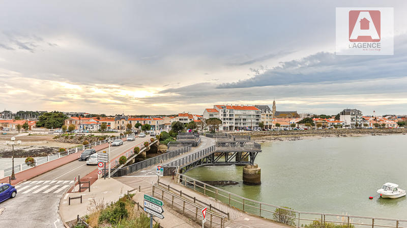 Appartement - 82 m² - 3 pièces