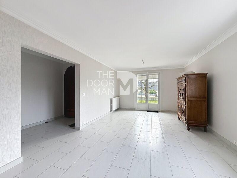 Maison - 97 m² - 5 pièces