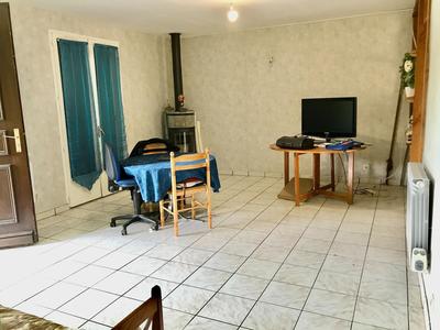 Maison - 82 m² - 5 pièces