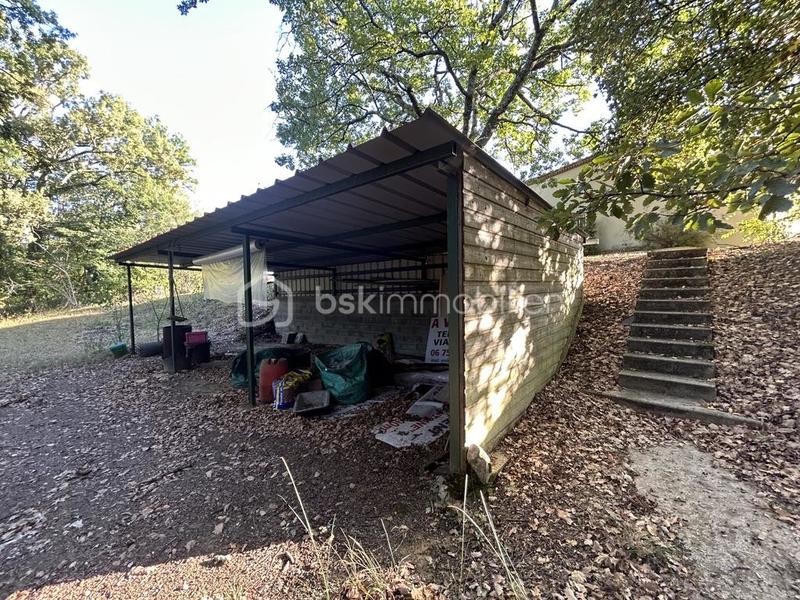 Maison - 354 m² - 6 pièces