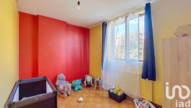 Maison - 141 m² - 8 pièces