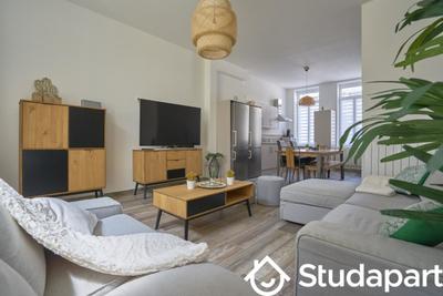 Chambre - 13 m² - 1 pièce