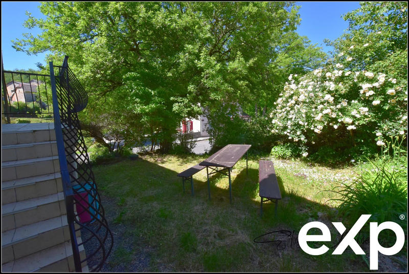 Maison traditionnelle - 157 m² - 6 pièces