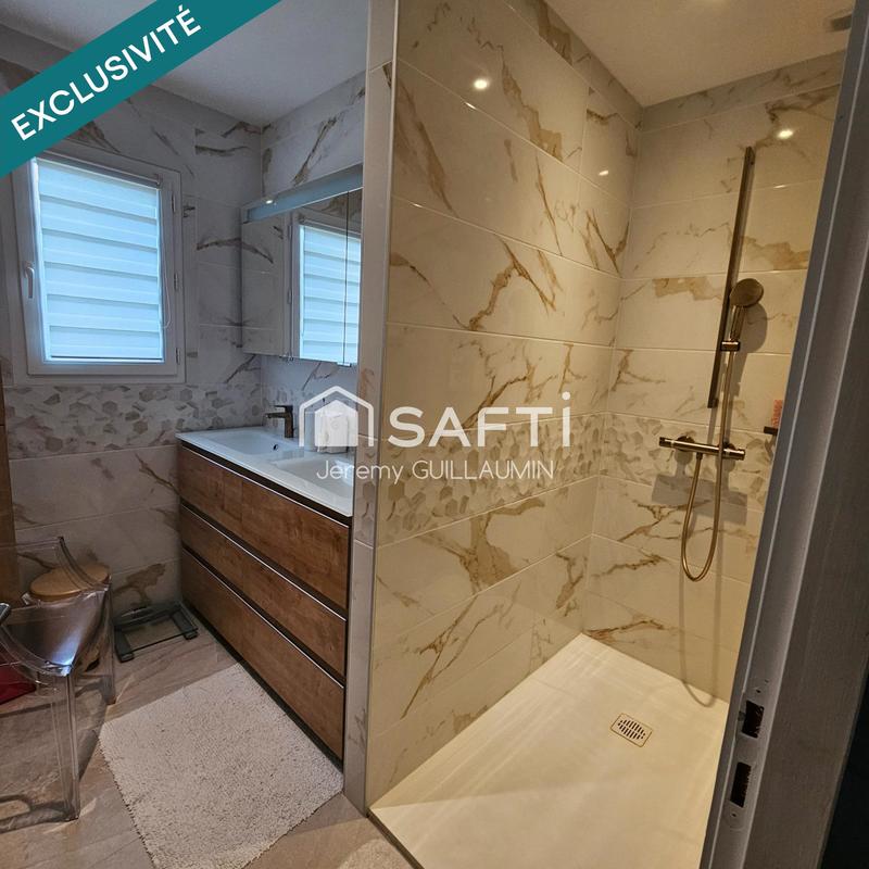 Maison - 251 m² - 7 pièces