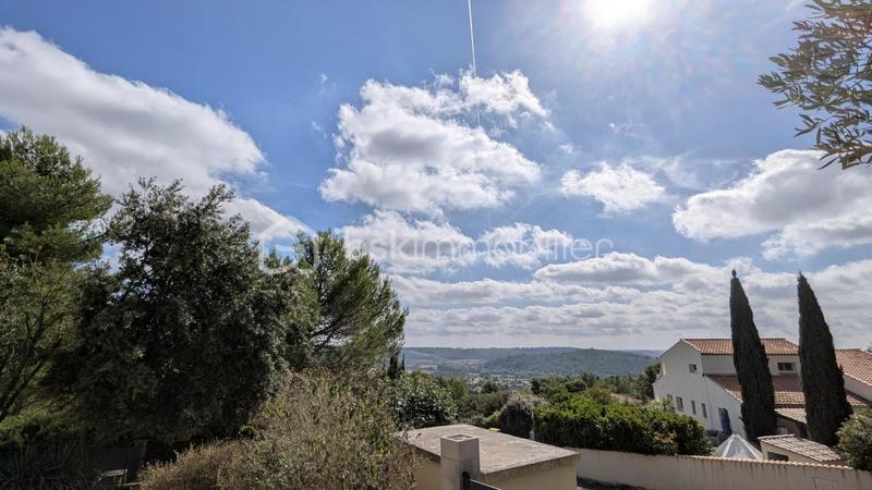 Maison - 227 m² - 8 pièces