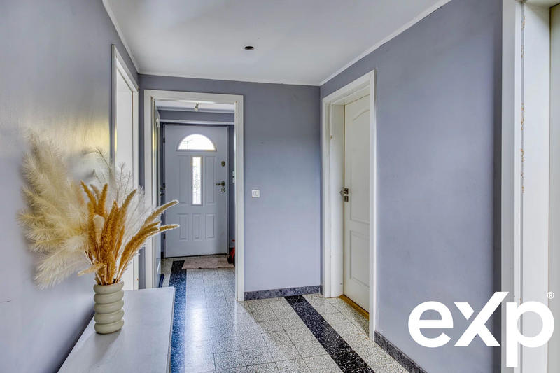 Maison - 182 m² - 9 pièces