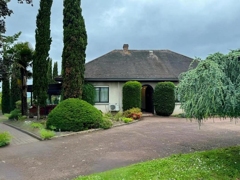 Villa - 210 m² - 9 pièces