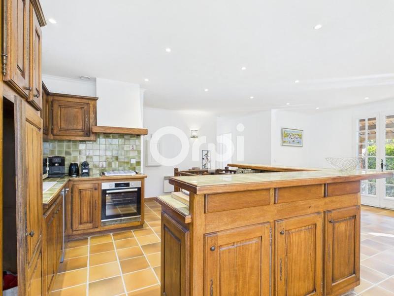 Maison - 136 m² - 4 pièces