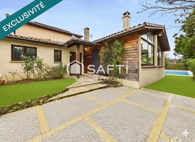 Maison - 174 m² - 6 pièces