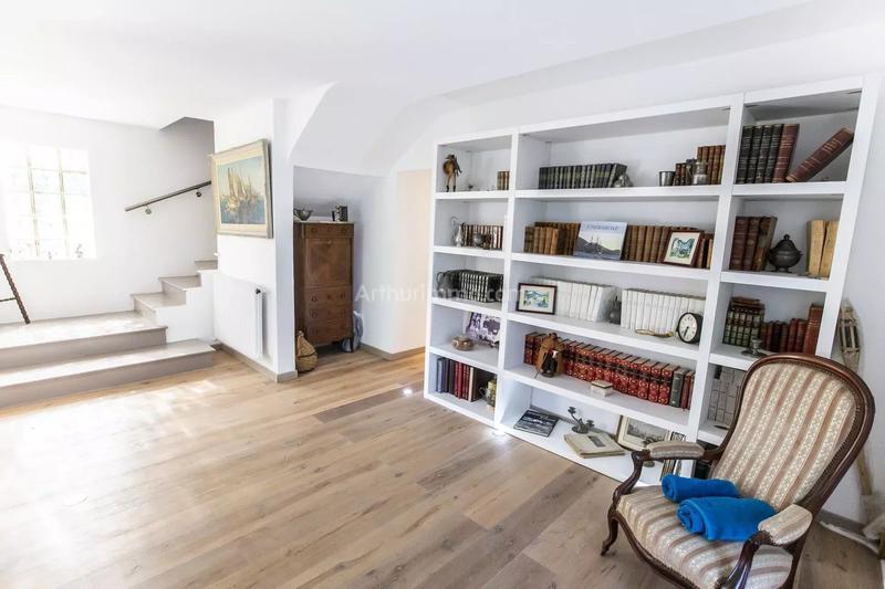 Appartement - 149 m² - 6 pièces