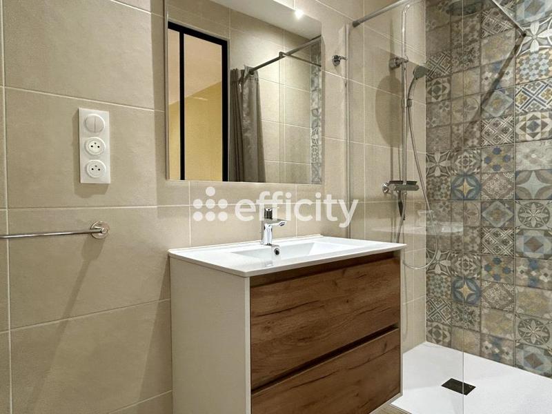 Maison - 137 m² - 7 pièces