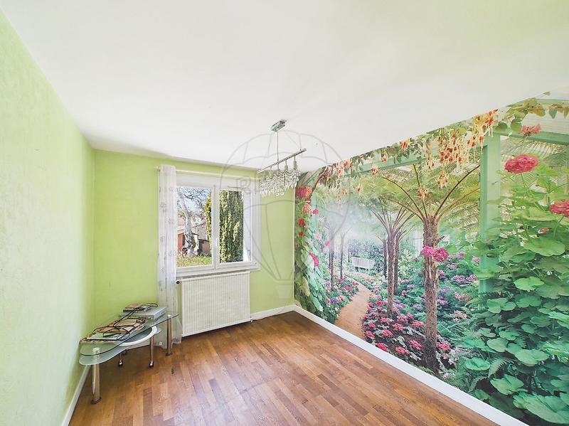 Maison - 95 m² - 7 pièces