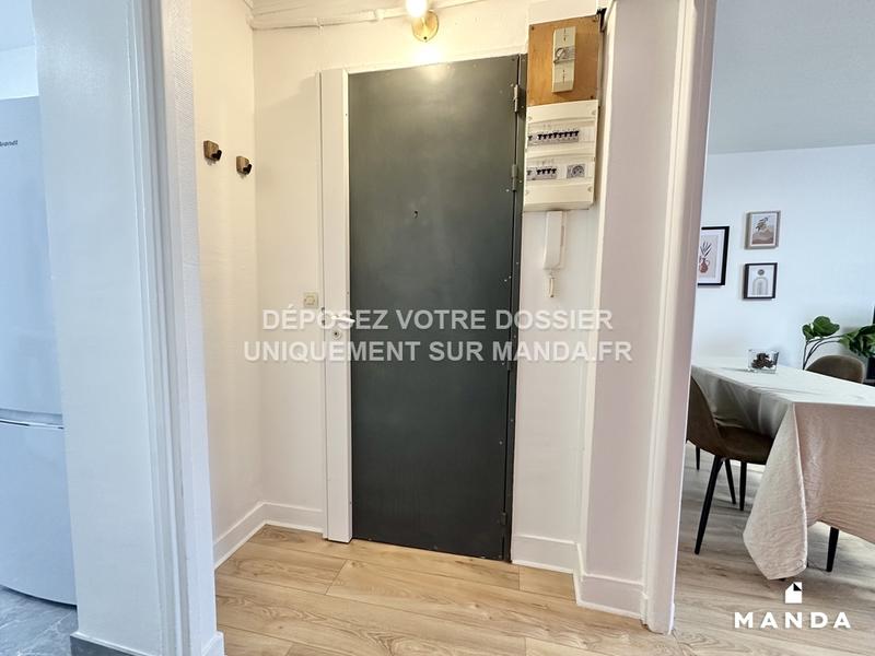 Chambre - 11 m² - 4 pièces