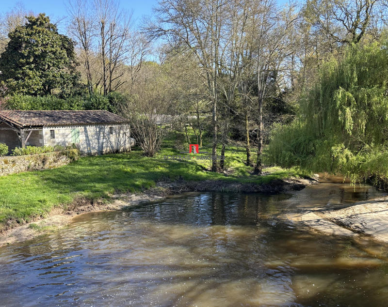 Maison ancienne - 180 m² - 6 pièces