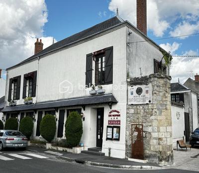 Local commercial - 311 m² - 8 pièces