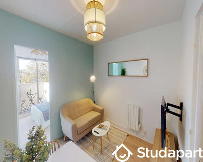 Chambre - 80 m² - 1 pièce