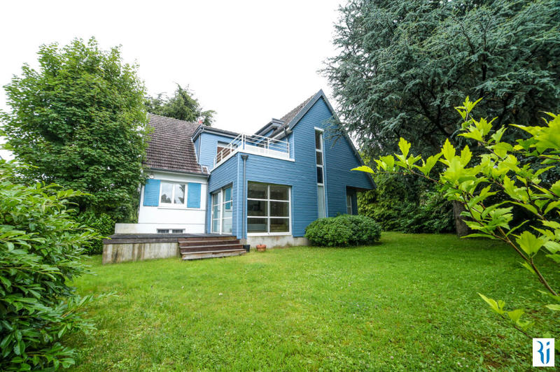 Maison - 160 m² - 5 pièces