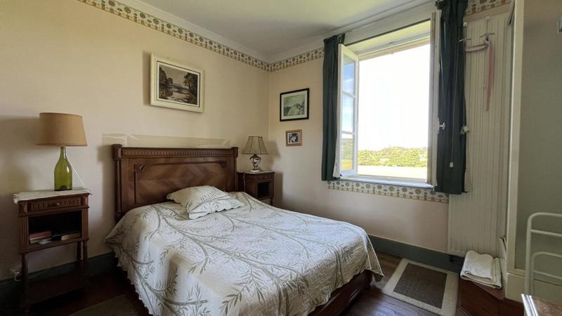 Maison bourgeoise - 300 m² - 12 pièces