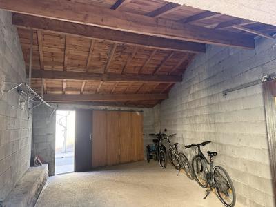 Parking / Garage - 30 m²