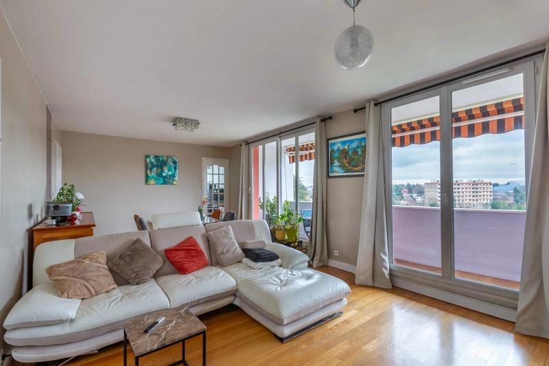 Appartement - 82 m² - 5 pièces