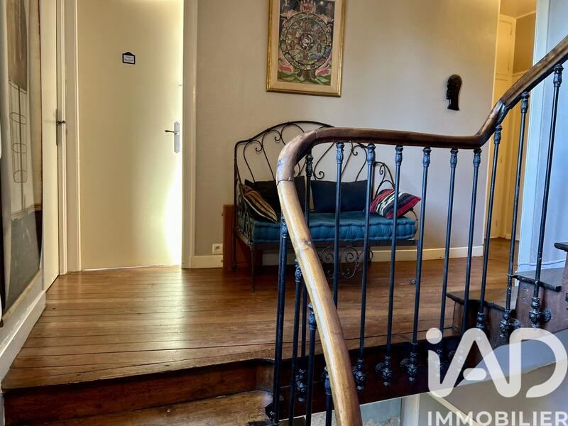 Maison - 340 m² - 12 pièces