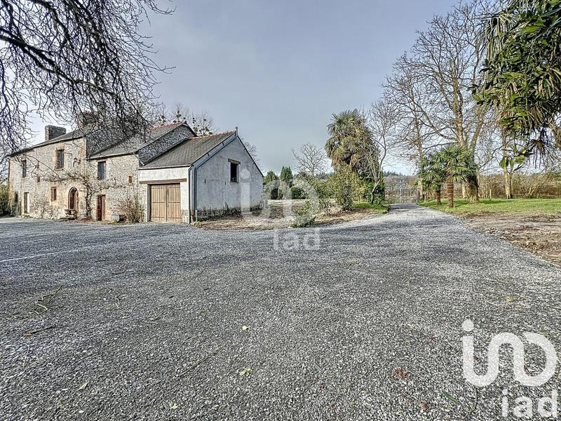 Maison - 220 m² - 5 pièces