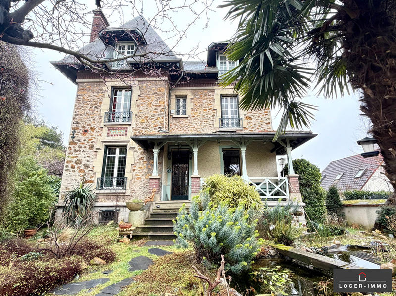 Maison - 210 m² - 10 pièces