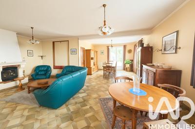 Maison - 137 m² - 7 pièces