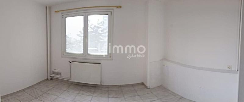 Studio - 40 m² - 2 pièces