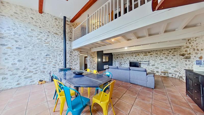 Maison - 138 m² - 4 pièces