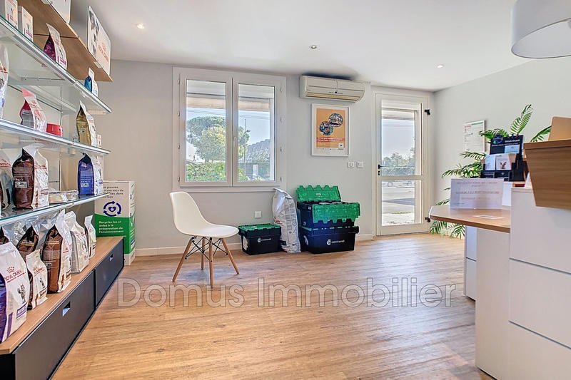 Maison - 288 m² - 13 pièces