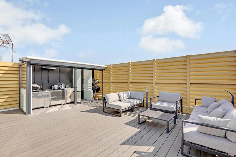 Loft - 183 m² - 5 pièces