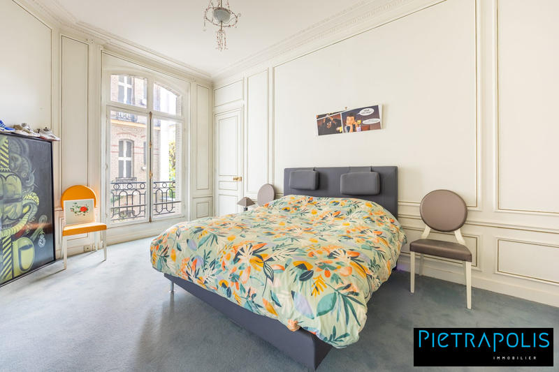 Appartement - 293 m² - 7 pièces