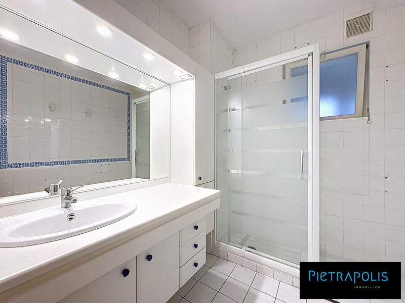 Appartement - 91 m² - 3 pièces