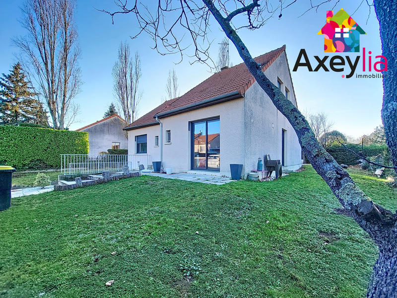 Maison - 122 m² - 6 pièces