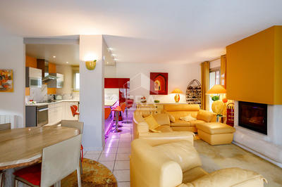 Maison - 195 m² - 5 pièces