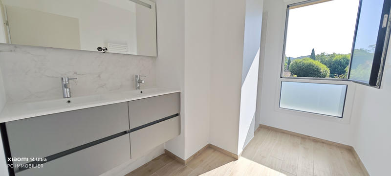 Appartement - 108 m² - 4 pièces