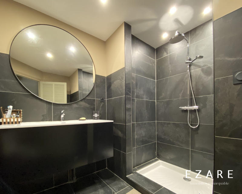 Appartement - 85 m² - 3 pièces