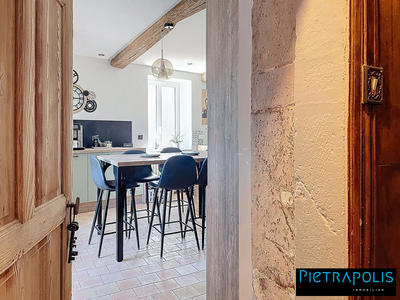 Maison - 269 m² - 7 pièces